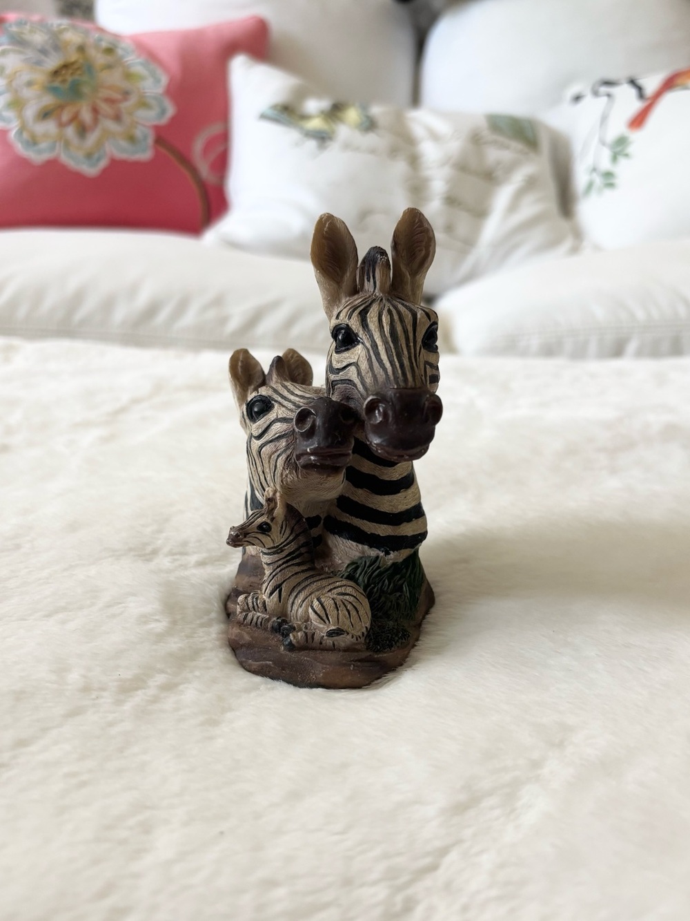 5/$15 🩷 MUST BUNDLE Zebra Family Figurine - Striped Ceramic Sculpture - Picture 3 of 7